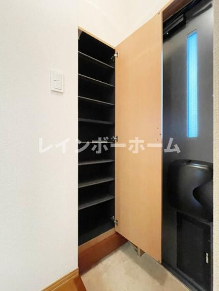 アーバングレースの玄関