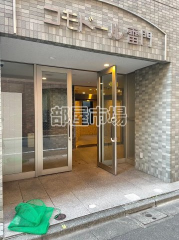 コモドール雷門のエントランス