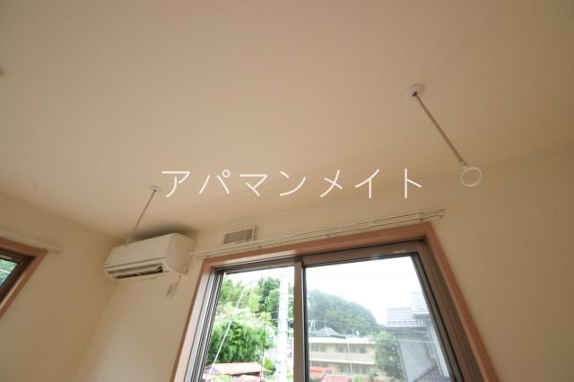【設備】 | ラテールC棟 | 室内物干しになります。