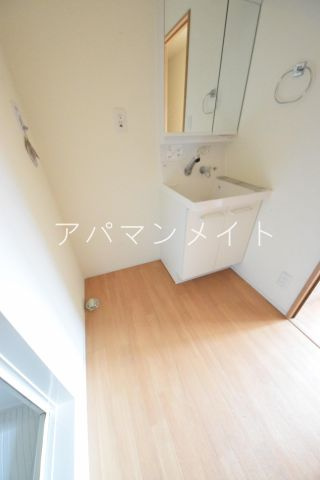 【設備】 | ラテールC棟 | 室内洗濯機置き場になります。