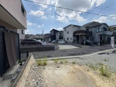 【外観】 | 堀上町　新築分譲住宅　全４区画 | 玄関にシューズボックスありますよ！玄関周りもスッキリ片付きますね♪