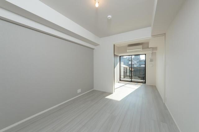 【居間・リビング】 | ※写真は同タイプ住戸です。