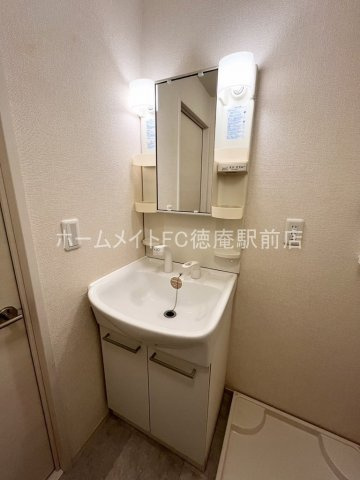 グランシャリオの洗面所
