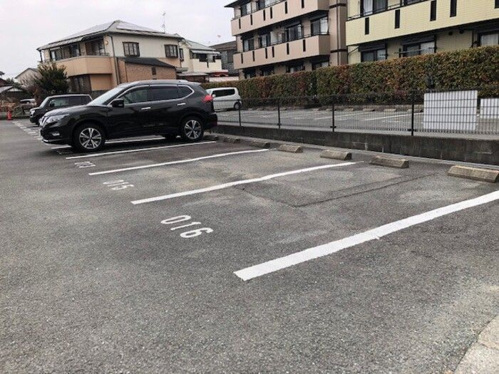セジュール未来Ⅱ　A棟の駐車場
