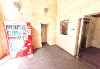 第一住建島之内堺筋ビルのエントランス