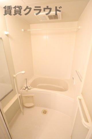 アクアパレスの浴室|コンパクトで使いやすいお風呂です