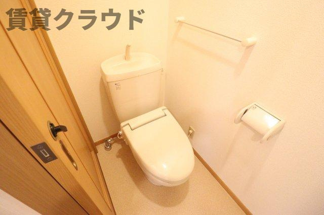 アクアパレスのトイレ|コンパクトで使いやすいトイレです