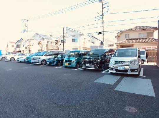 Coursの駐車場