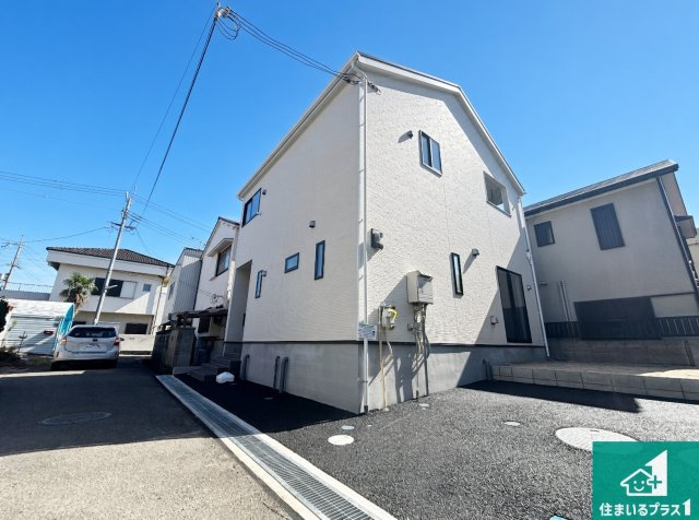 和歌山市市小路　第6期　新築一戸建ての外観|安心の10年保証！外観を美しく保ち、雨水で汚れを落とします！気になることがありましたら、お気軽にお問い合わせください！