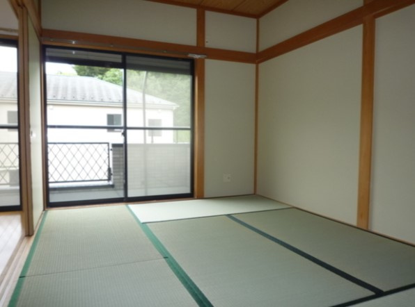 弥生台キャッスルの内装