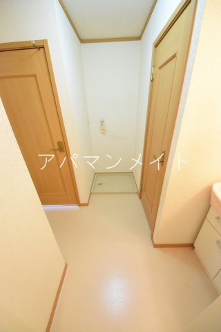 【設備】 | イーストヒルズ湘南 | 洗濯機置場です
