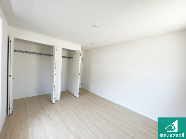 神戸市西区伊川谷町有瀬　第7期　新築一戸建ての洋室|シンプルな洋室は、自分好みのインテリアが楽しめます♪ご家族とインテリアや家具を選びに行くのは新築購入時の醍醐味の一つです。ぜひお楽しみください♪