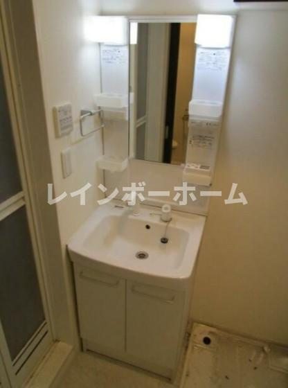 フロイデ津田沼の独立洗面台