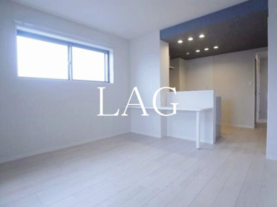 【居間・リビング】 | Ｆｅｅ　ｄｅ　ｆｌｅｕｒａｇｅ | 洋室のお部屋です。