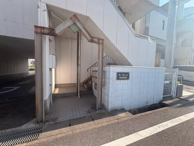 ラフォーレ林のエントランス