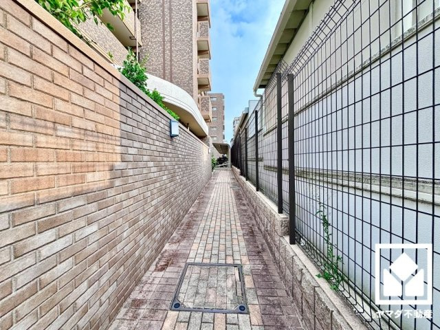 パデシオン醍醐駅前の外観