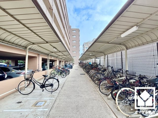 パデシオン醍醐駅前の駐輪場