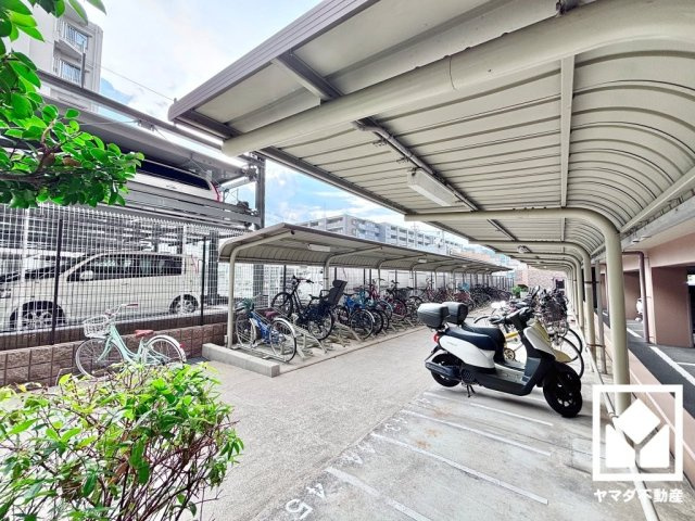 パデシオン醍醐駅前の駐輪場
