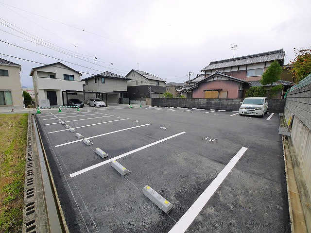 水原モータープール　東の駐車場