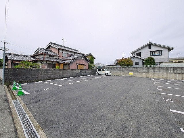 水原モータープール　東の駐車場