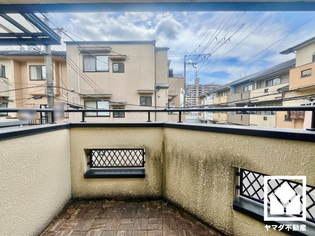 伏見区久我石原町のバルコニー