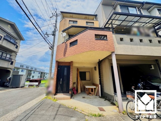 伏見区久我石原町の前面道路含む現地写真