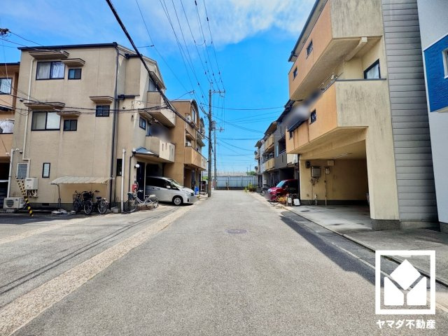 伏見区久我石原町の前面道路含む現地写真