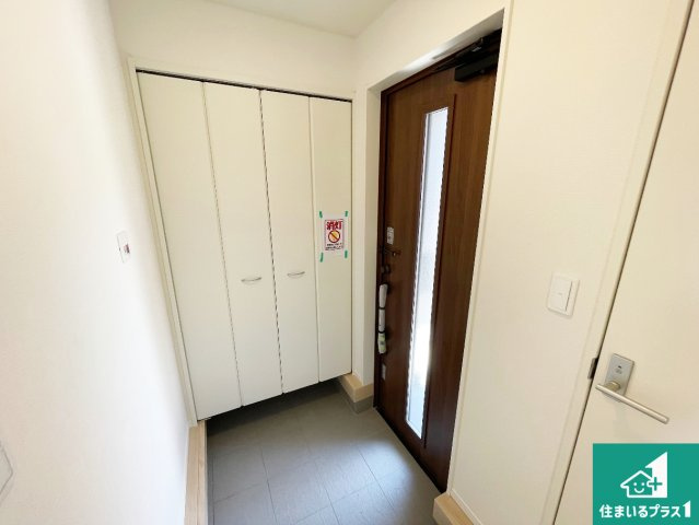神戸市西区伊川谷町有瀬　第7期　新築一戸建ての玄関|シューズボックスにはたくさんの靴が収納できるので玄関周りはいつもスッキリ！ご家族が増えても安心！