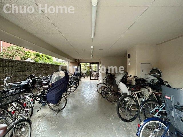 ベルハイム元浅草の駐輪場|【自転車置き場】最新の空き状況や費用などの詳細は担当スタッフまでお問い合わせください。