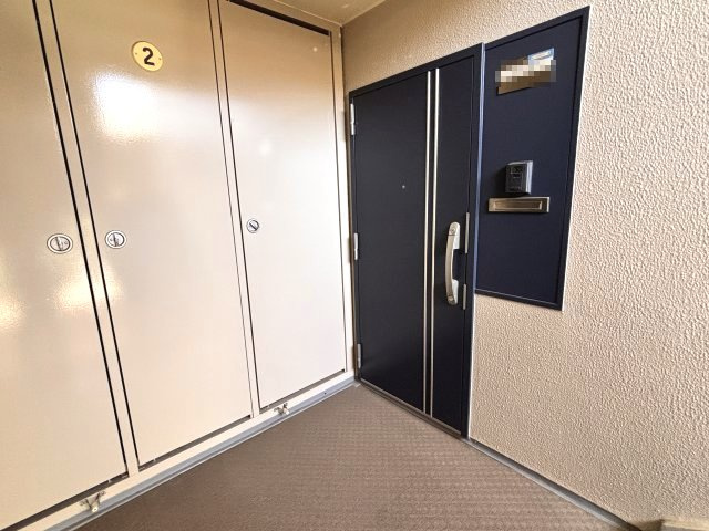 耐震用の玄関ドアに交換済み（2021年）