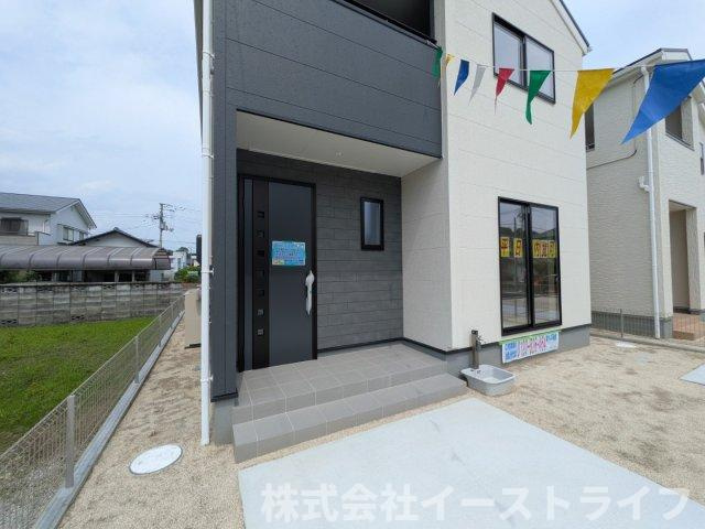 【新築戸建】　いわき市勿来町窪田町通1丁目第1　長期優良住宅の玄関|1号棟写真　きれいで明るい玄関です