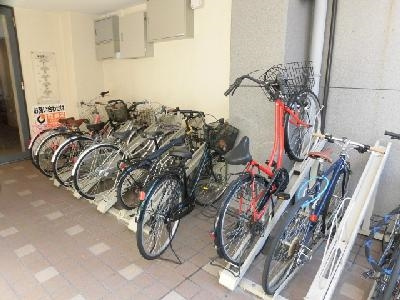 オルティーの駐車場|駐輪場