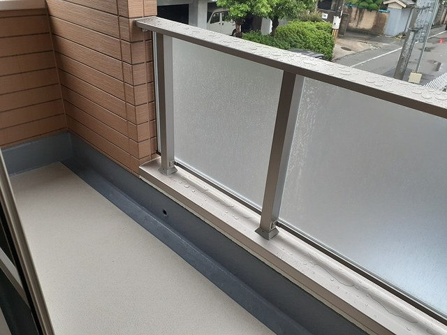 【バルコニー】