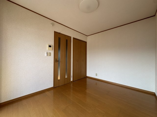川崎市多摩区菅北浦１丁目の賃貸マンションの居間・リビング