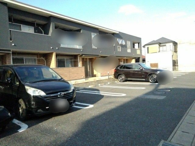 サニーブライトⅠの駐車場