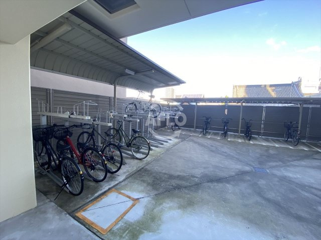 クローバー・ビュー上本町のその他共用部分|クローバー・ビュー上本町　駐輪場