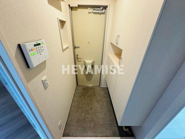 グランドールⅡの玄関|※同物件反転間取の写真です※現況を優先します