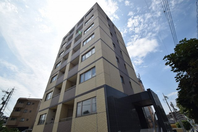 サンピタリア東船橋の外観|東向き8階建ての大型マンション！