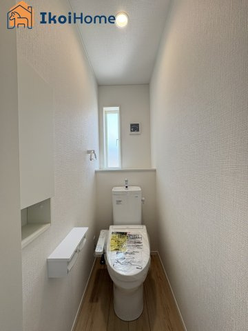 神戸市西区伊川谷町有瀬第7　4号棟　新築戸建のトイレ|【ホームページに現地動画掲載中】●年中無休：当日予約可●トイレが2か所あるので夜中もや朝も楽ちん。