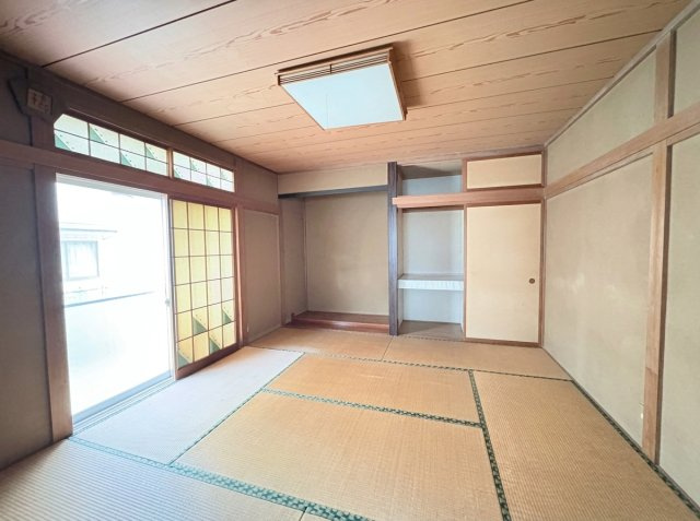 【和室】 | 深谷市東方　中古戸建 | ※掲載写真は一部AI画像加工により、家具・家財等を削除しております。