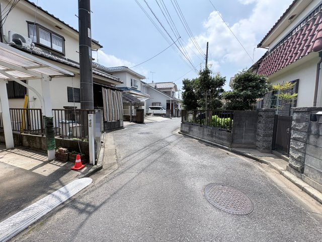 【前面道路含む現地写真】 | 深谷市東方　中古戸建