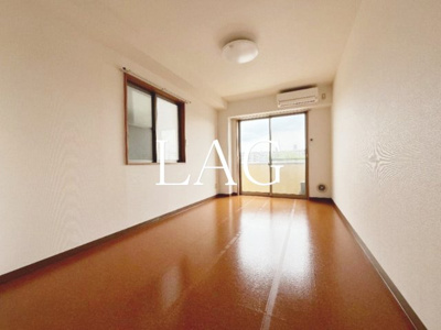 【居間・リビング】 | レクサス鎌ヶ谷 | 洋室のお部屋です。