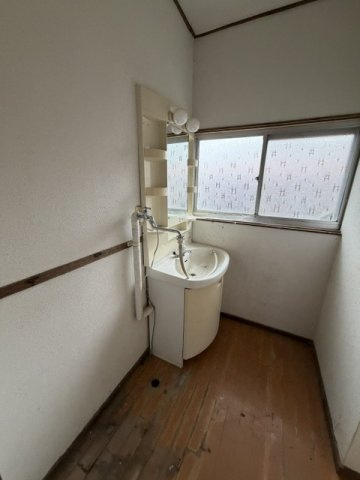 宮古市泉町の独立洗面台