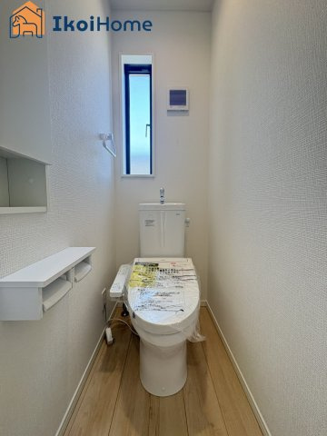 神戸市西区伊川谷町有瀬第7　5号棟　新築戸建のトイレ|【ホームページに現地動画掲載中】●年中無休：当日予約可●トイレが2か所あるので夜中もや朝も楽ちん。