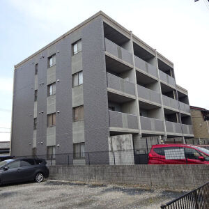 名古屋市北区三軒町の賃貸マンションの外観