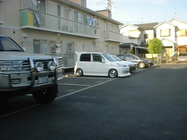 シャンポール千原駐車場の外観