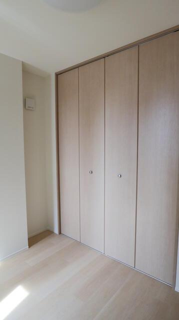 アデレードの収納|収納もあるお部屋です