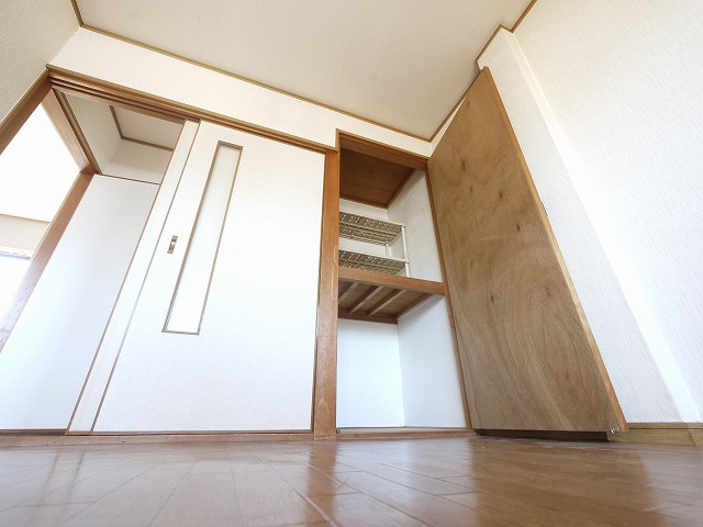 天理市田町戸建の収納