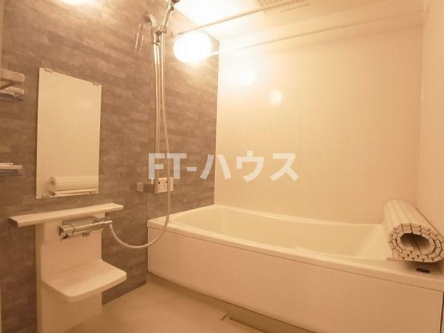 ビューアイランド弐番館の浴室