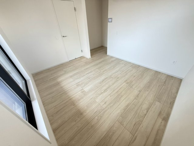 ケイアイテラス／北区楡木２期／１号棟の洋室